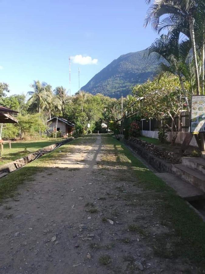 Lattanavongsa Guesthouse And Bungalows Muang Ngoi エクステリア 写真